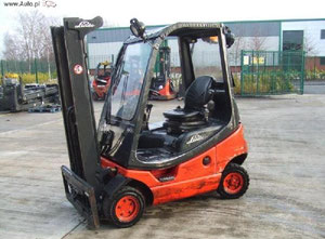 Used forklift Linde H16D