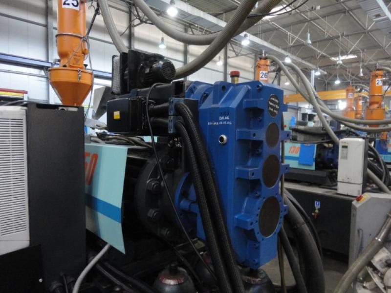 Used NUOVA PLASTIC METAL Dynamica Injection moulding machine Used ...
