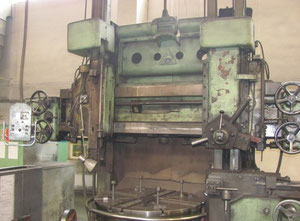 TOS Hulín SK 12 Vertical turret lathe