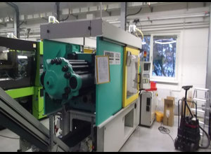 Used Arburg Allrounder 470C 2000-675 Injection moulding machine