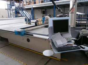 Lectra VECTOR MH Automated cutting machine