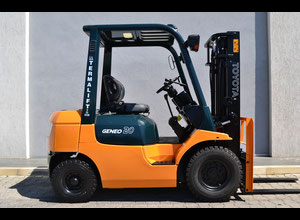 Used Toyota 7FG20 Petrol Forklift-2386