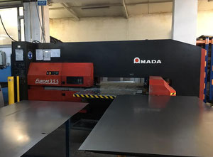 Amada Europe 255 Punching machine / nibbling machine with CNC