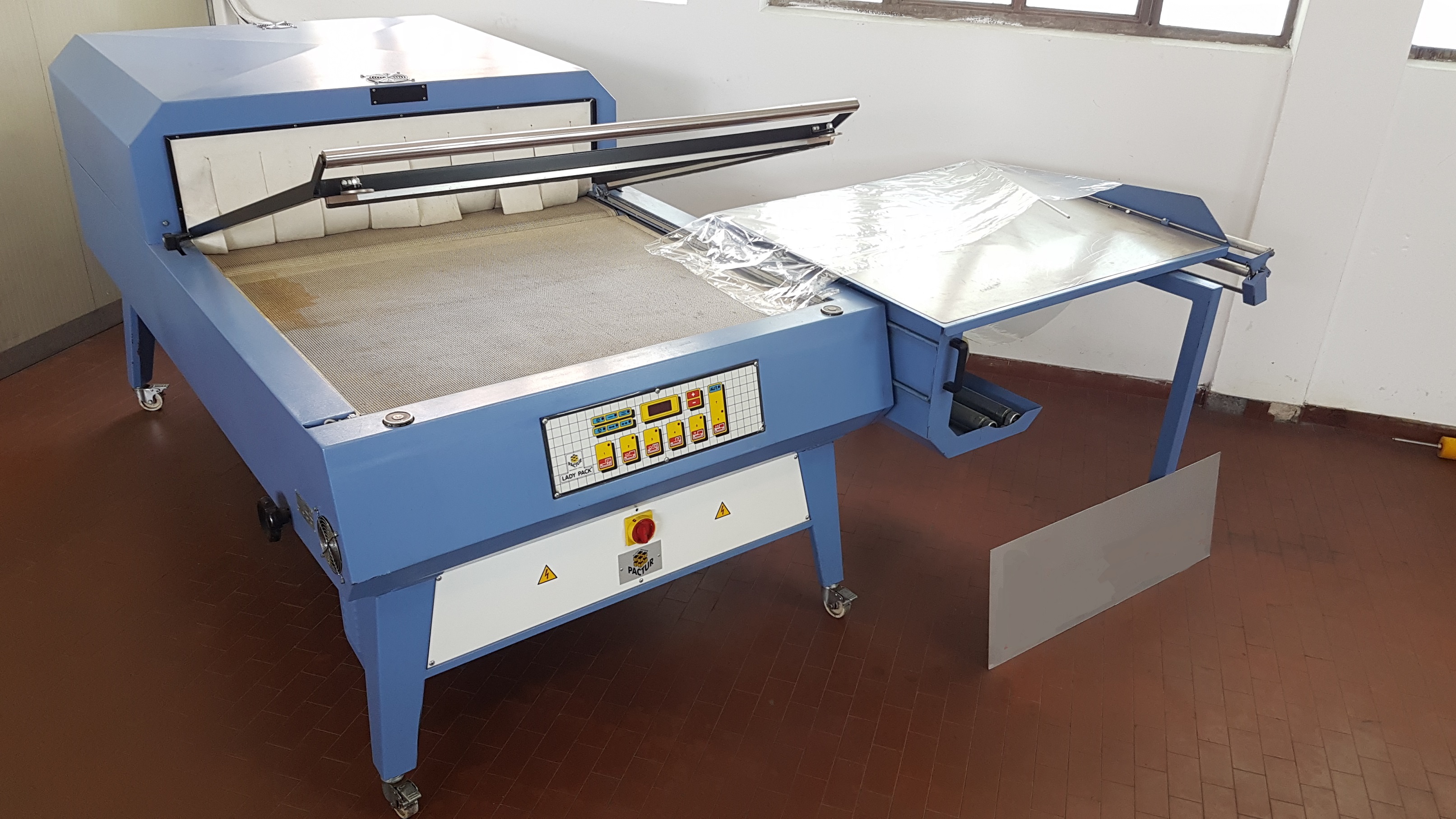 Machine Lady Machine's specifications - Pactur Lady Pack Used machines - Exapro