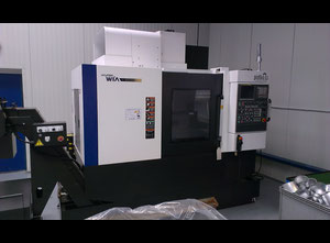 Hyundai WIA F 400 Machining center - vertical