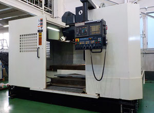 Makino V77L Machining center - vertical