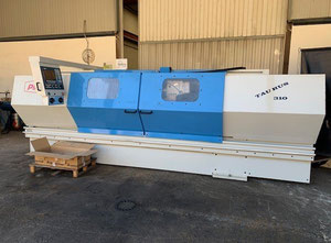 Pinacho Taurus 310 cnc lathe