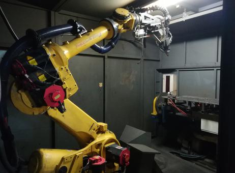 TRUMPF LASER TRUDISC 2000 (FD24) Fanuc R-2000iB 165 F P210520004