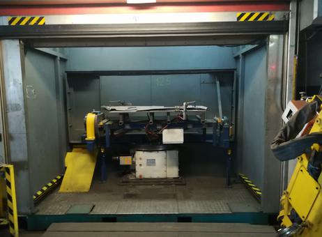 TRUMPF LASER TRUDISC 2000 (FD24) Fanuc R-2000iB 165 F P210520004