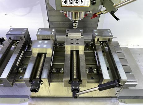 Haas VF-4 SS P220715022