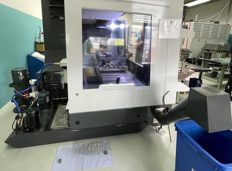 Haas VF-4 SS P220715022