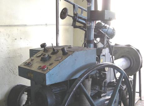 Cincinnati Retreading Systems (CRS) CB30A with exhauster P220920014