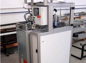 Unknown belts and roll tapes cutting machine