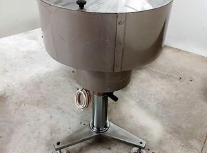 Vibratory feeder unscrambler used