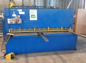 Romania FG 825 hydraulic shear