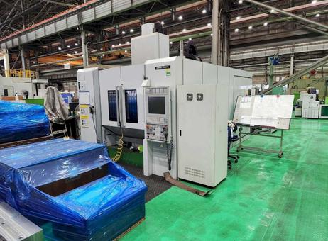 DMG MORI NMV 8000 DCG / 40 P230703149
