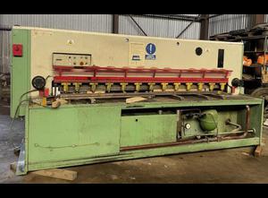 Jelšingrad MG 3100/10-12 hydraulic shear