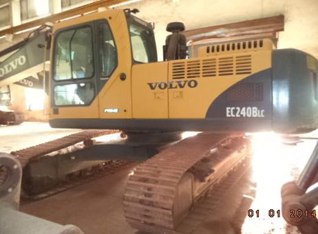 Volvo EC240BLC P2403111982