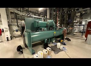 Used YORK YKE EDH4CLE Chiller