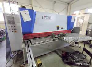 YAWEI L6SK 6X2500 hydraulic shear