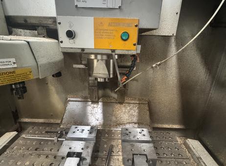 BRIDGEPORT VMC 600 P241010118