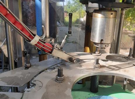 capping machine for PET P241029136