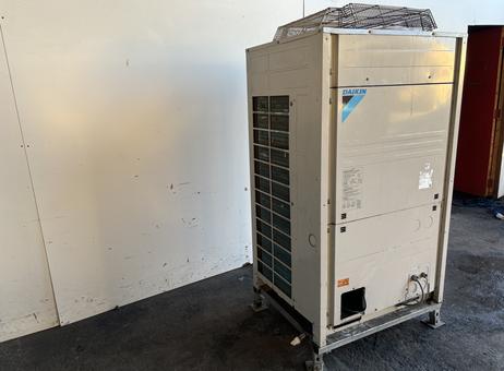 Daikin ERQ200A7W1B P241126394