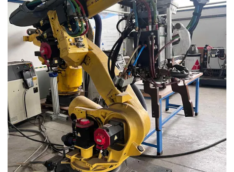 Fanuc R-2000iB 165F R-30iA P250113141