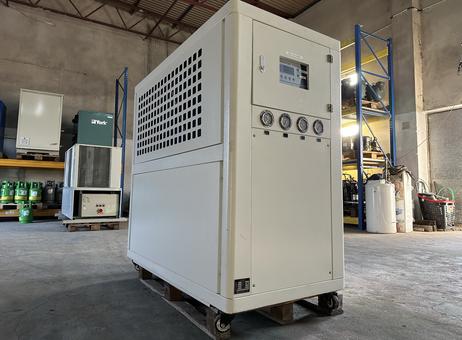Industrial chiller WR-10AC P250213214