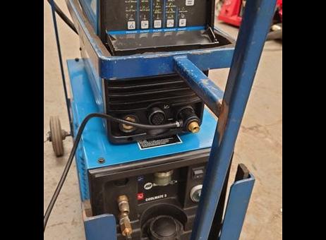 Miller 200DX Maxstar DC P250305095