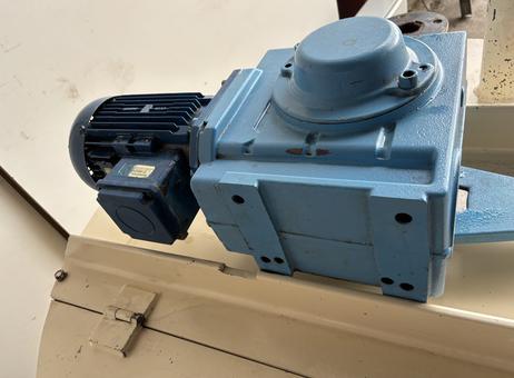 Macintyre 750Kg P250311384