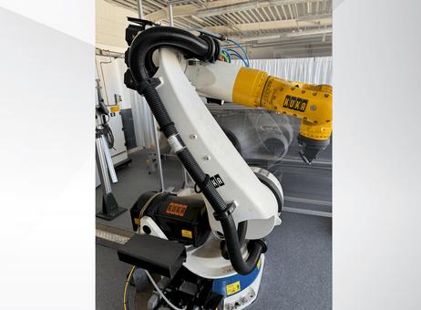 KUKA KR210 2000-2 P250411120