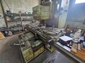 TOS KURIM FC93V universal milling machine