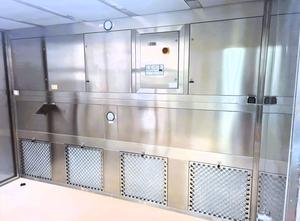 STERIL MOD. DOWN CROSS - Vertical laminar flow hood used