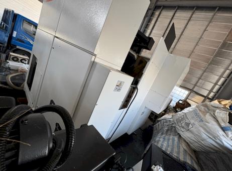 Mazak VARIAXIS J-500 P250606076