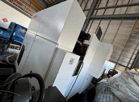 Mazak VARIAXIS J-500 P250606076