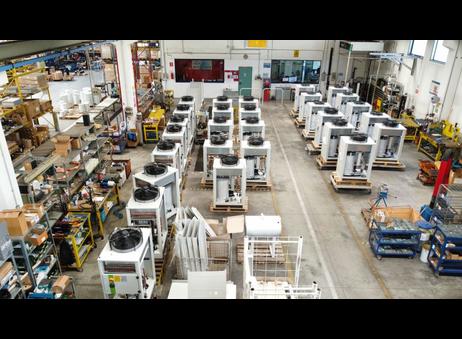 HITEMA INTERNATIONAL Your partner for advanced industrial cooling: chillers, heat pumps, and CDUs designed for performance P250609116