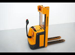 Jungheinrich EJC216z pedestrian stacker