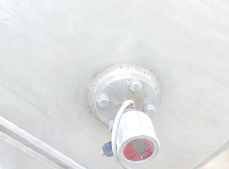 u 32,000 liter storage tank P250624094