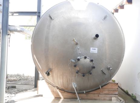 u 32,000 liter storage tank P250624094