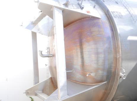 u 32,000 liter storage tank P250624094