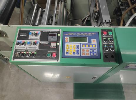 SUMMIT PLASTIC MACHINERY SSD-750A P250723130