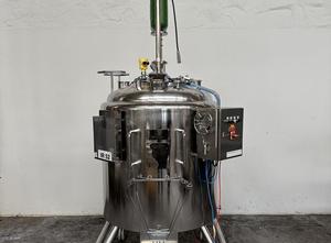 Stainless Steel Heated Mixing Tank with MAVAG Vibro Mixer E3 – 689L Capacity