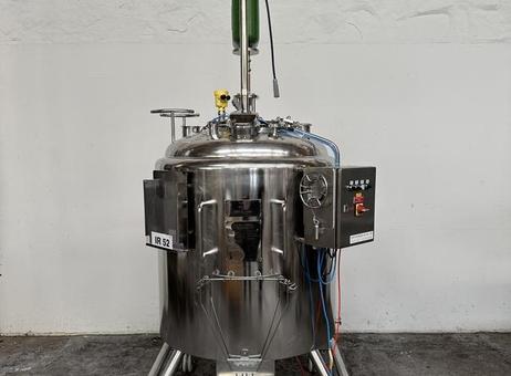 - - P250729040