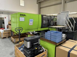 Engel Victory 750 / 220 spex Injection moulding machine