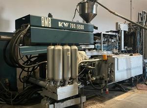 BMB  700  Injection moulding machine