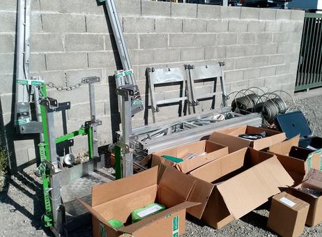 fixator Nacelle plateforme en V P250928049