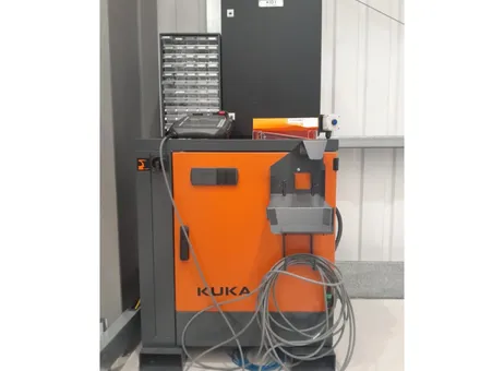 KUKA KR 210 R2700-2 FLR P251008226