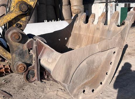 Komatsu PC380 LC-6K P251014109