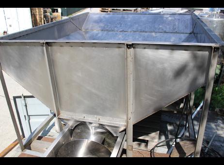 Feed screw hopper P251027229